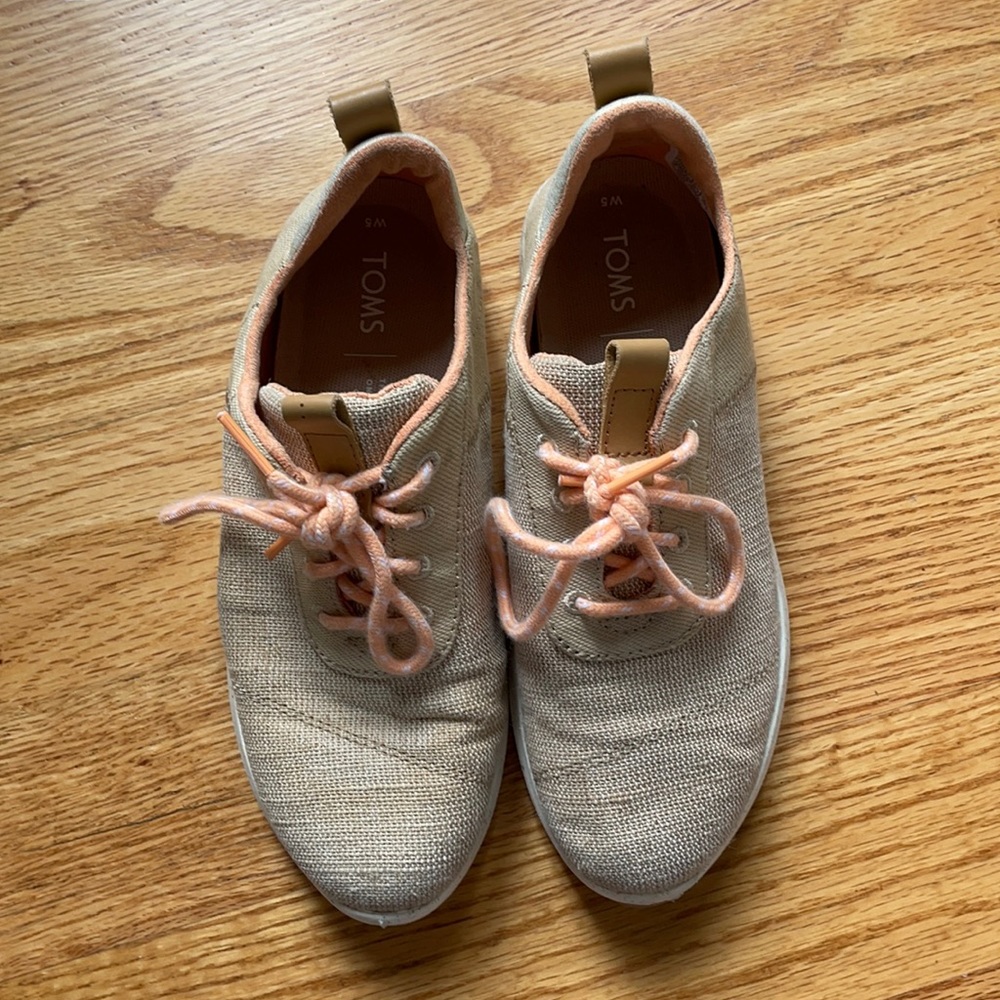 Toms never worn